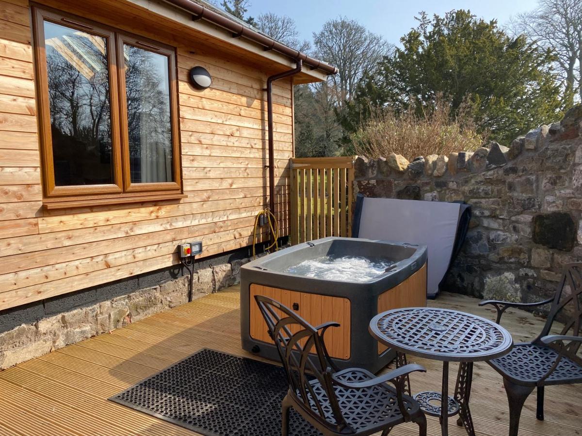 Pheasant Lodge With Hot Tub Forgandenny Dış mekan fotoğraf